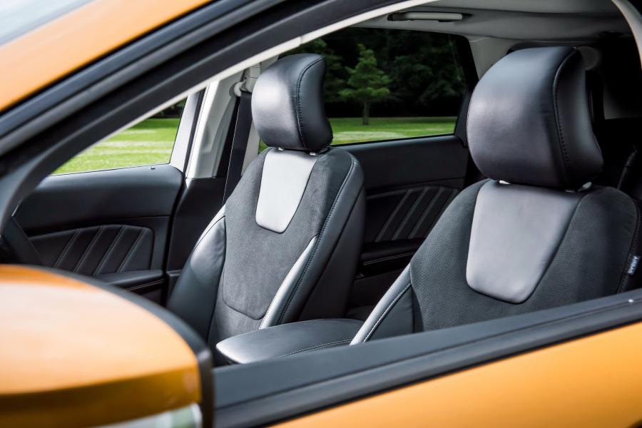 Интерьер Ford Edge Sport 2016 года  (UK) (фото 23 из 27)